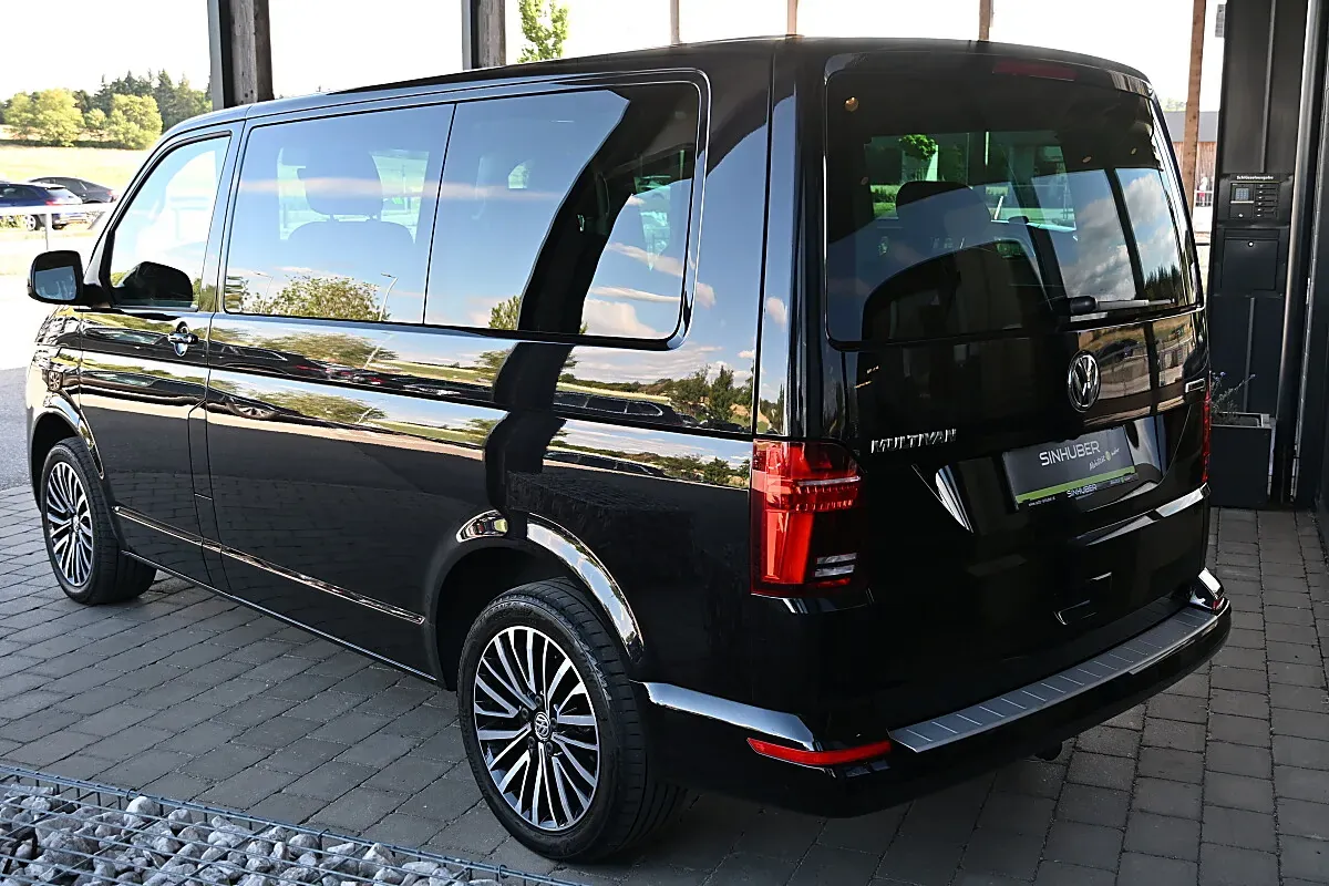 Volkswagen Multivan 2023 photo 3