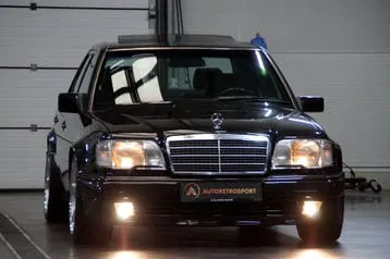 Mercedes-Benz E 500 1995 photo 3
