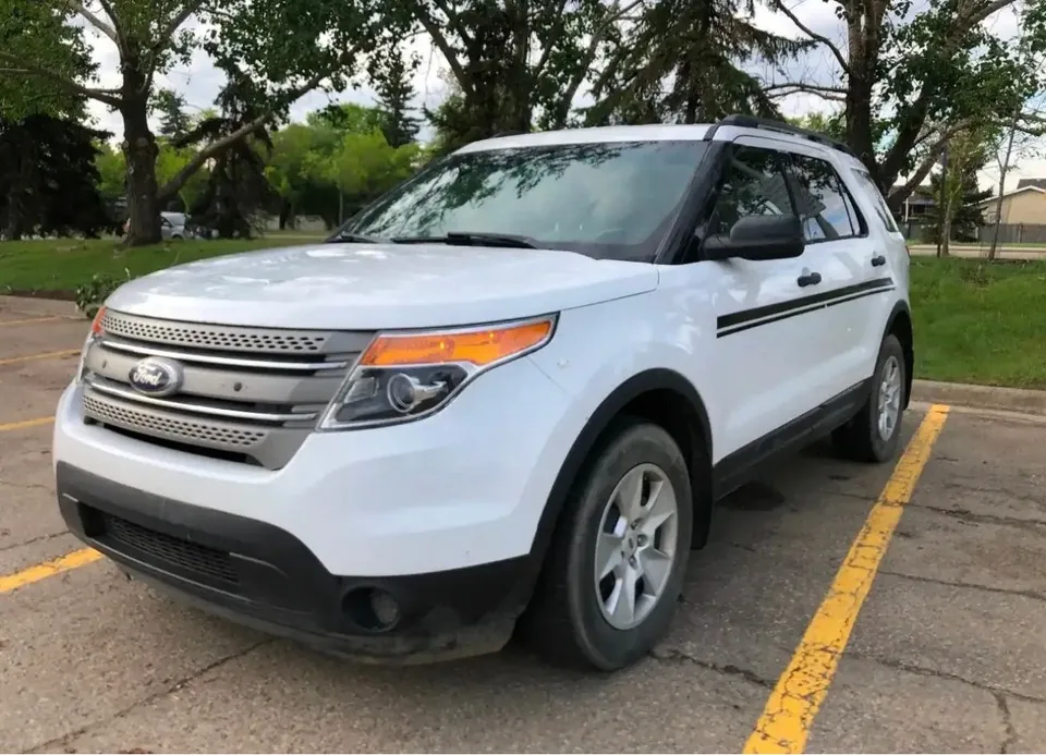 Ford Explorer 2013 photo 3