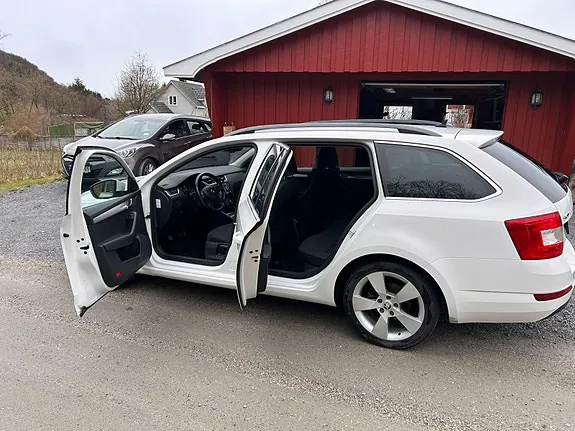 Skoda Octavia 2014 photo 4
