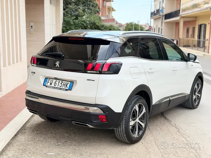 Peugeot 3008 2019 photo 3