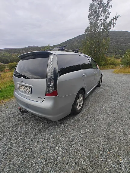 Mitsubishi Grandis 2006 photo 4