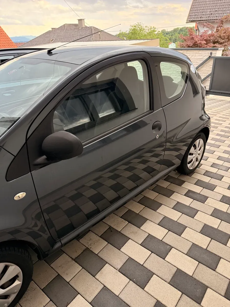 Citroen C1 2009 photo 3
