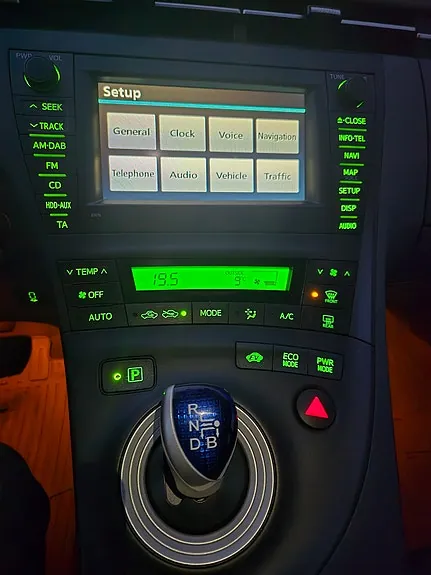 Toyota Prius 2012 photo 2
