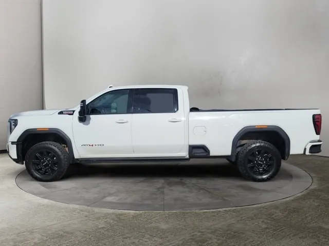 GMC Sierra 3500Hd 2024 photo 2