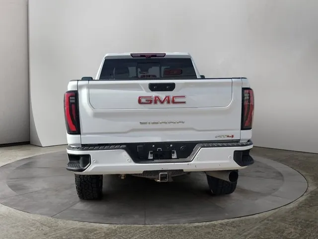 GMC Sierra 3500Hd 2024 photo 4