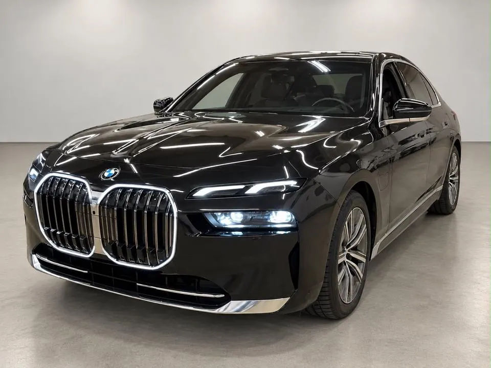 BMW 750E Xdrive