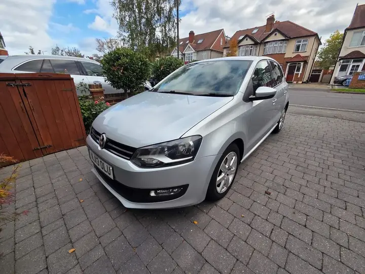 Volkswagen Polo 2013 photo 2