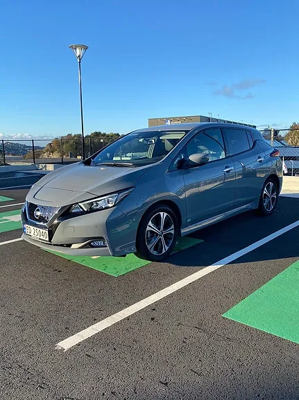 Nissan Leaf 2021 photo 4