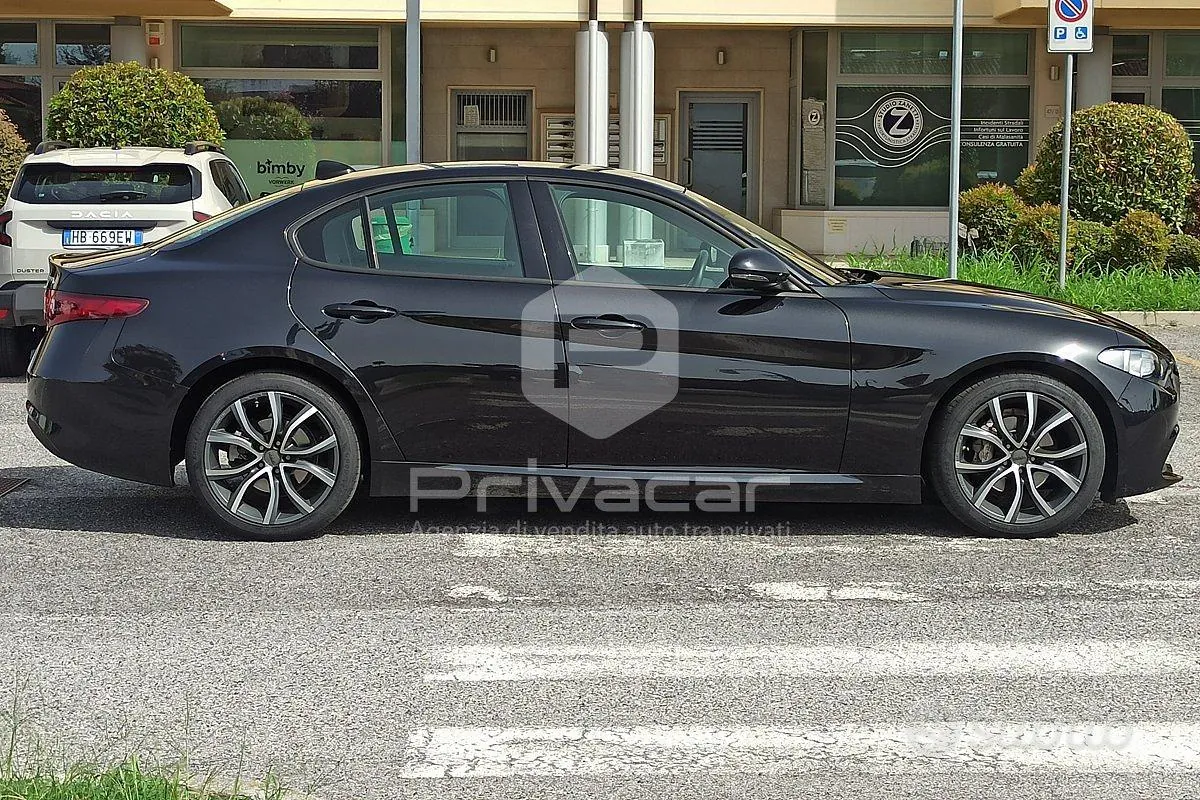 Alfa Romeo Giulia 2018 photo 4