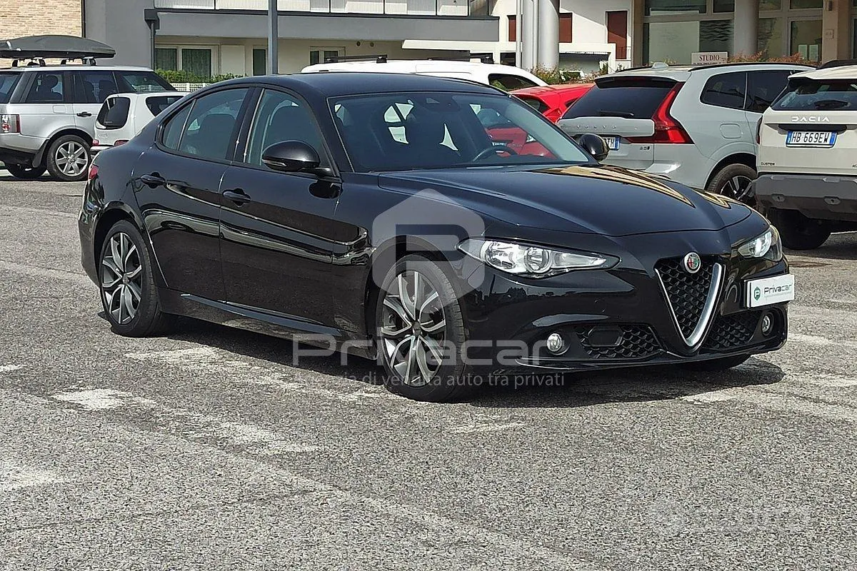 Alfa Romeo Giulia 2018 photo 3