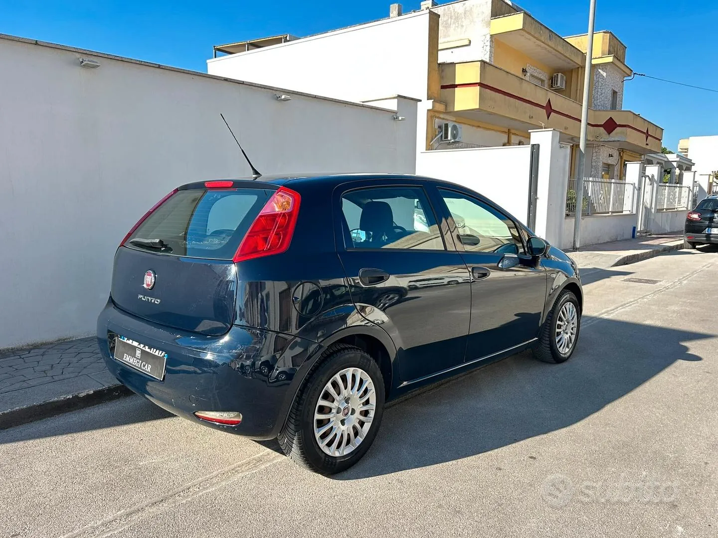 Fiat Punto 2015 photo 4