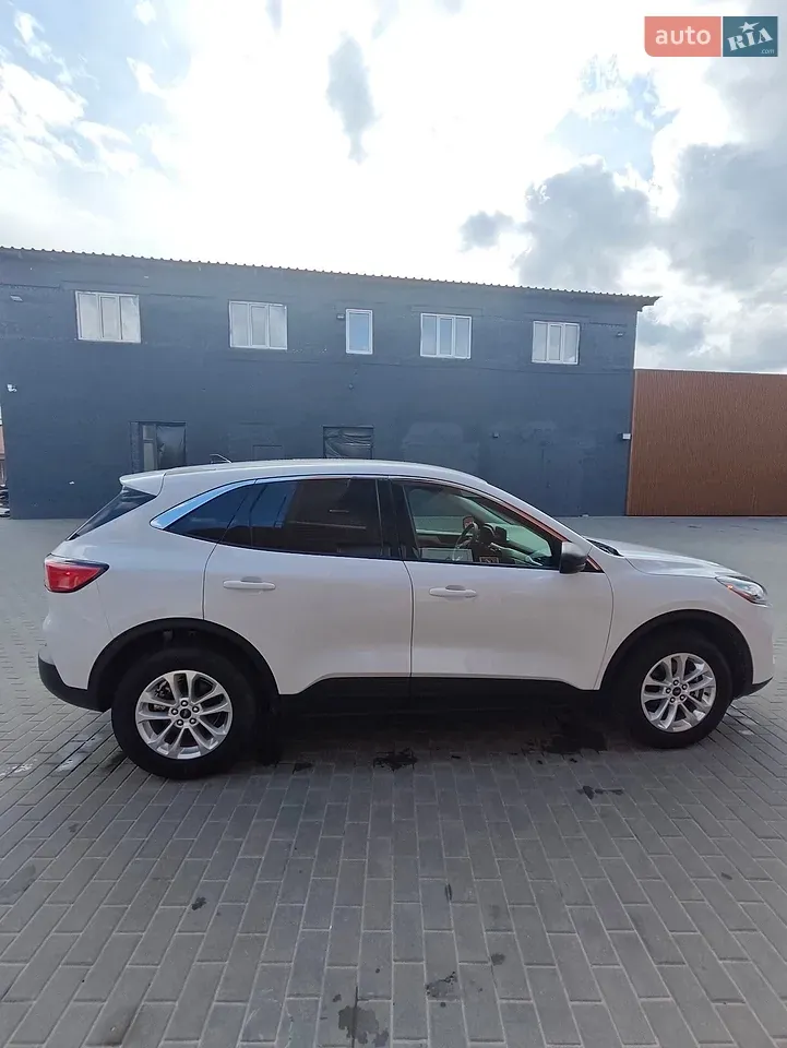 Ford Escape 2022 photo 4
