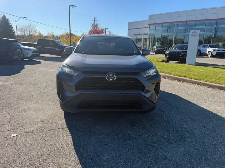 Toyota Rav4 2025 photo 2