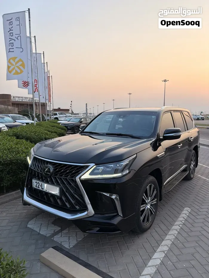 Lexus Lx 2018 photo 2