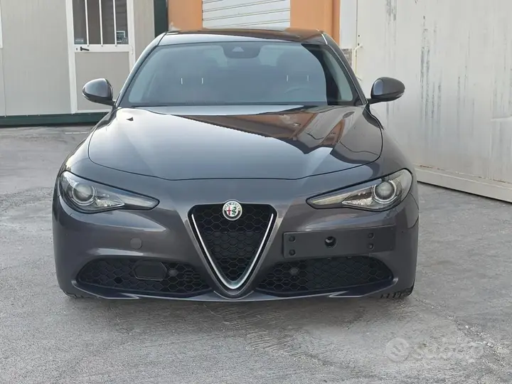 Alfa Romeo Giulia 2016 photo 2