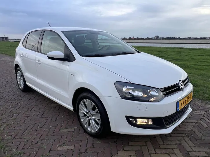 Volkswagen Polo 2013 photo 3