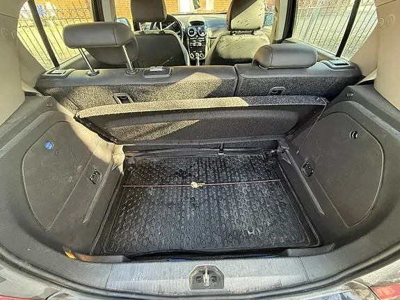 Opel Corsa 2010 photo 4