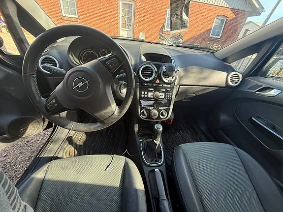 Opel Corsa 2010 photo 5