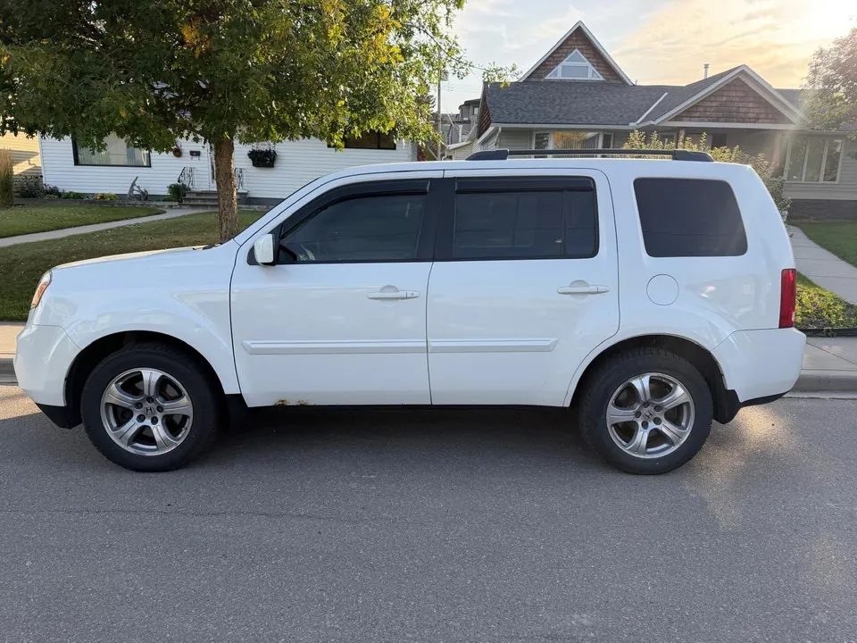 Honda Pilot 2014 photo 3