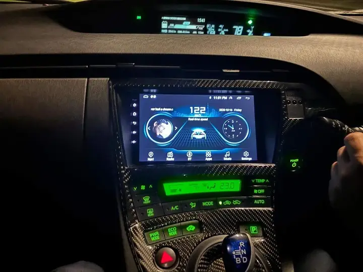 Toyota Prius 2011 photo 4