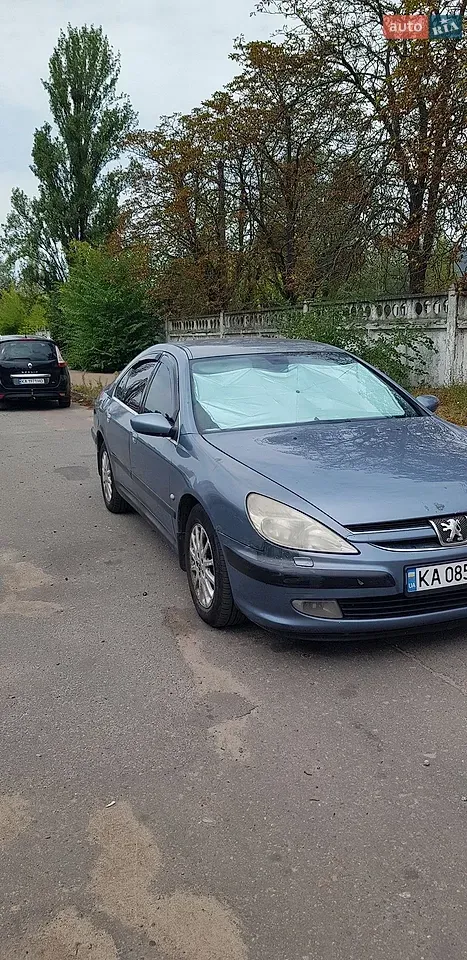 Peugeot 607