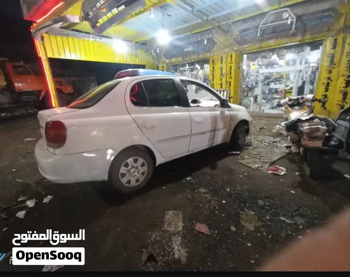 Toyota Echo 2005 photo 3