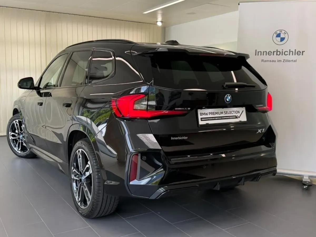 BMW X1 2024 photo 3