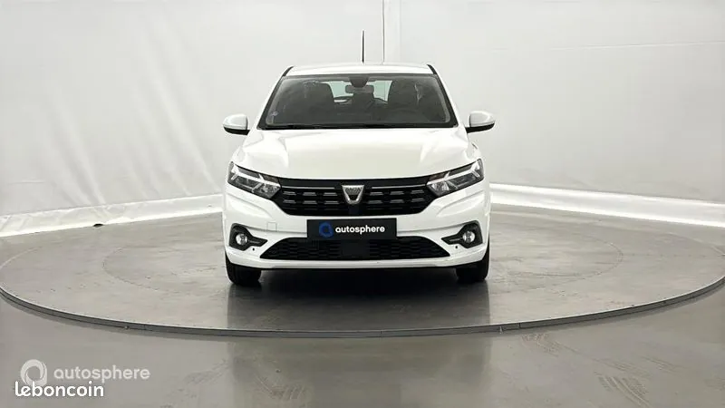 Dacia Sandero 2022 photo 2