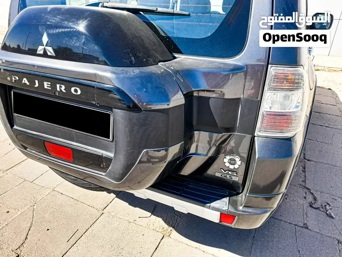 Mitsubishi Pajero Gls 2017 photo 4