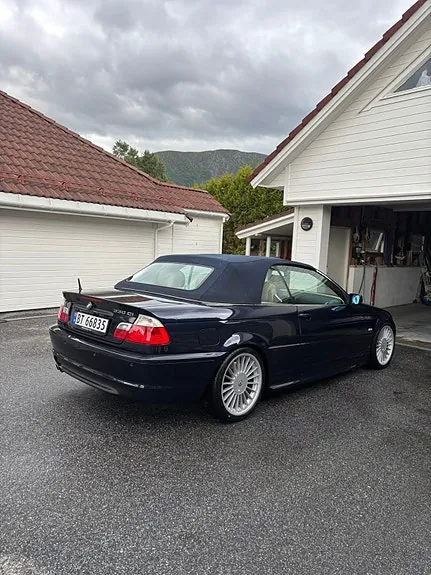 BMW 330I