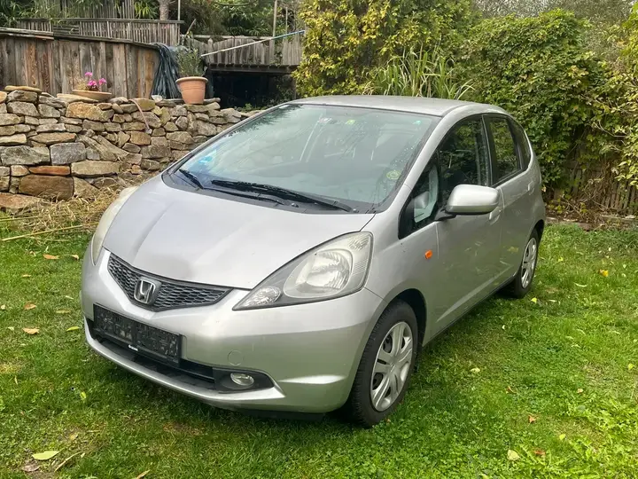 Honda Jazz 2009 photo 2