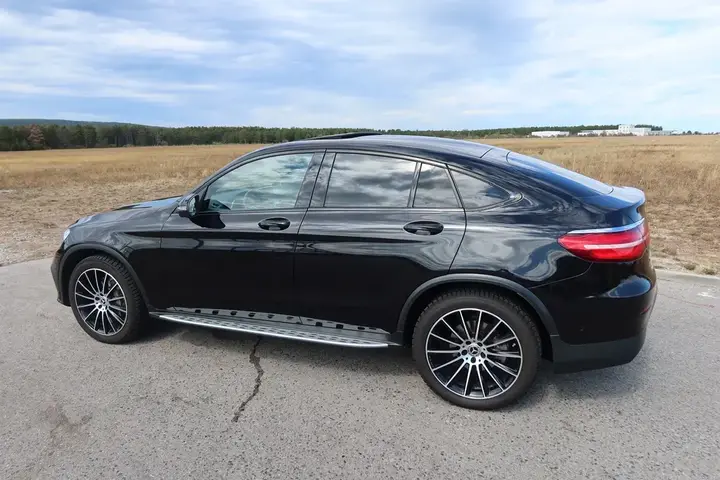 Mercedes-Benz Glc 2017 photo 2