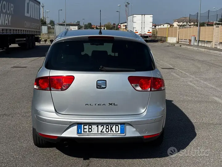 Seat Altea 2010 photo 2