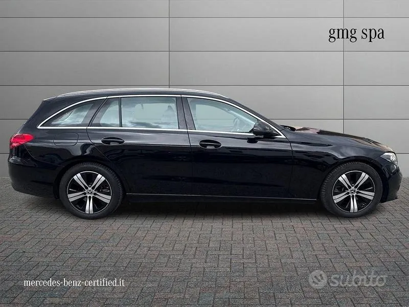 Mercedes-Benz C-Class 2025 photo 5