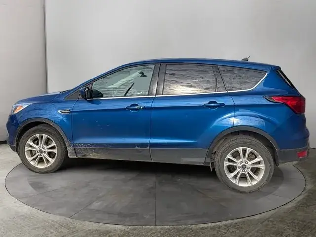 Ford Escape 2019 photo 2
