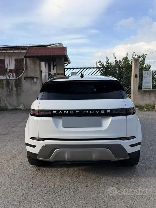 Land Rover Evoque 2020 photo 3