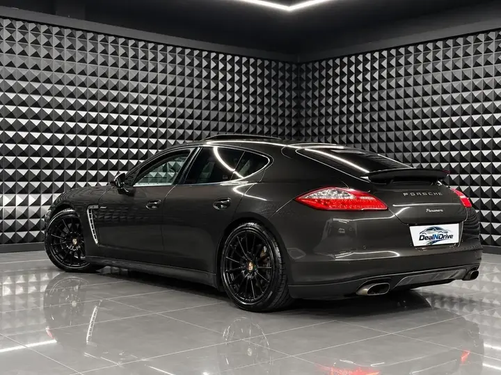 Porsche Panamera 2013 photo 3