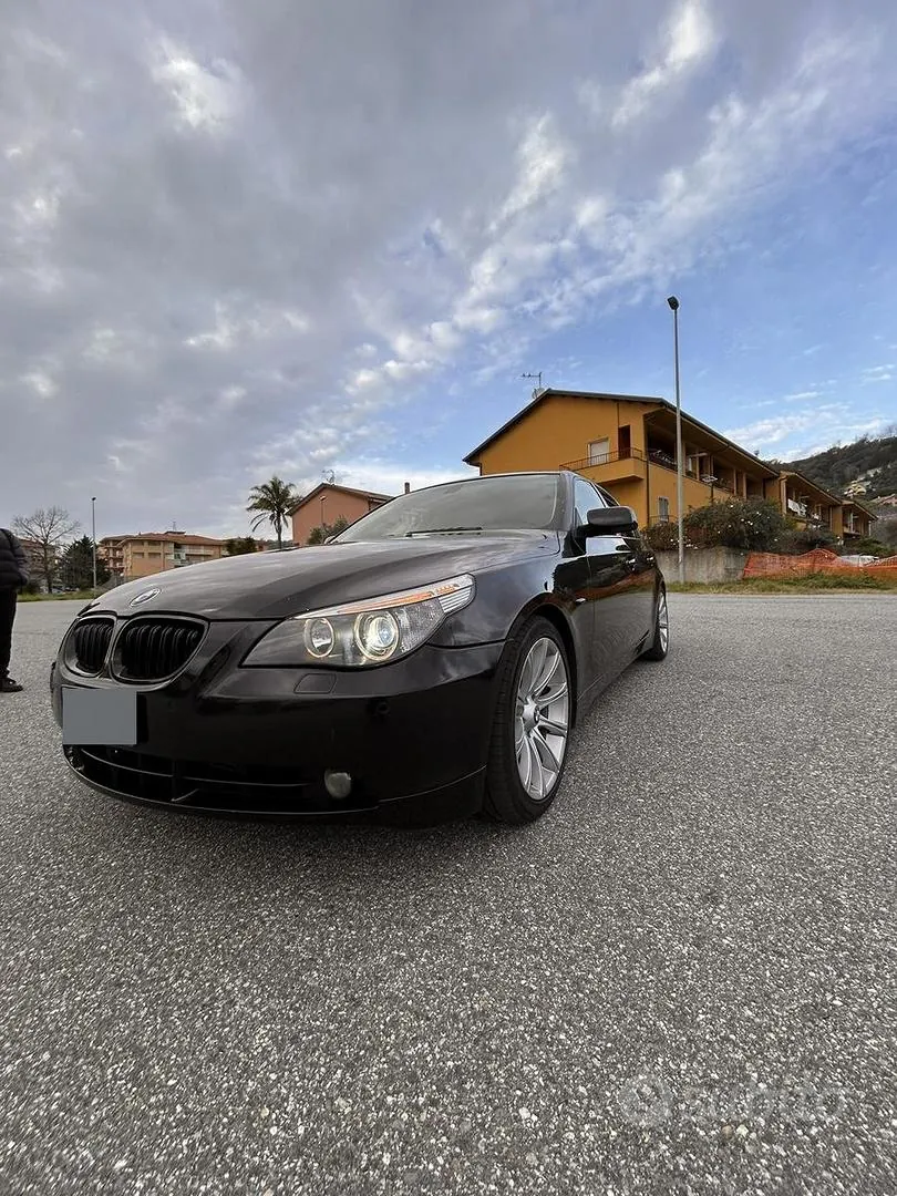 BMW 5 Series 2005 photo 4
