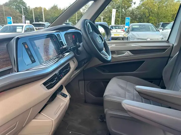 Volkswagen Multivan 2024 photo 5