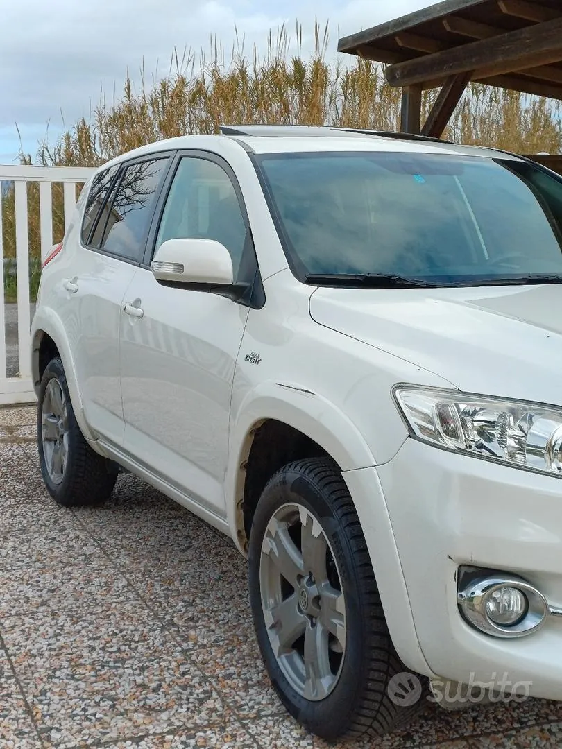 Toyota Rav4 2011 photo 3