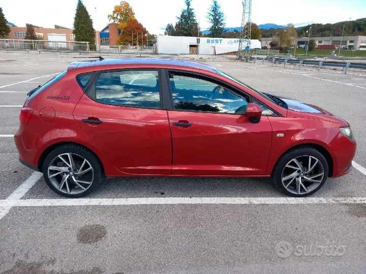 Seat Ibiza 2012 photo 2