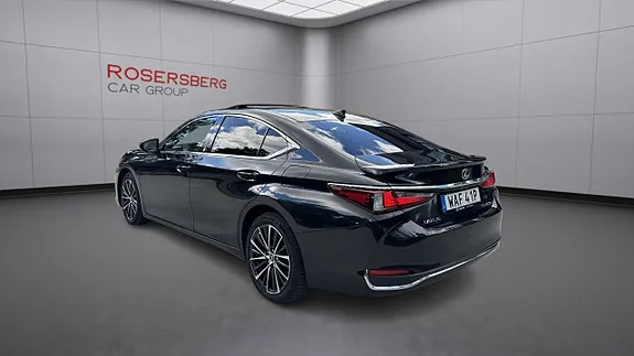 Lexus Es300H 2023 photo 3