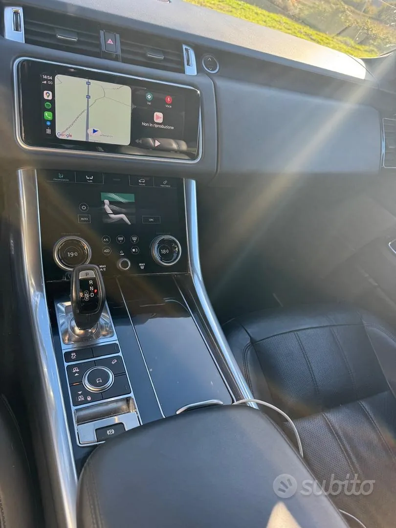 Land Rover Range Rover Sport 2018 photo 5