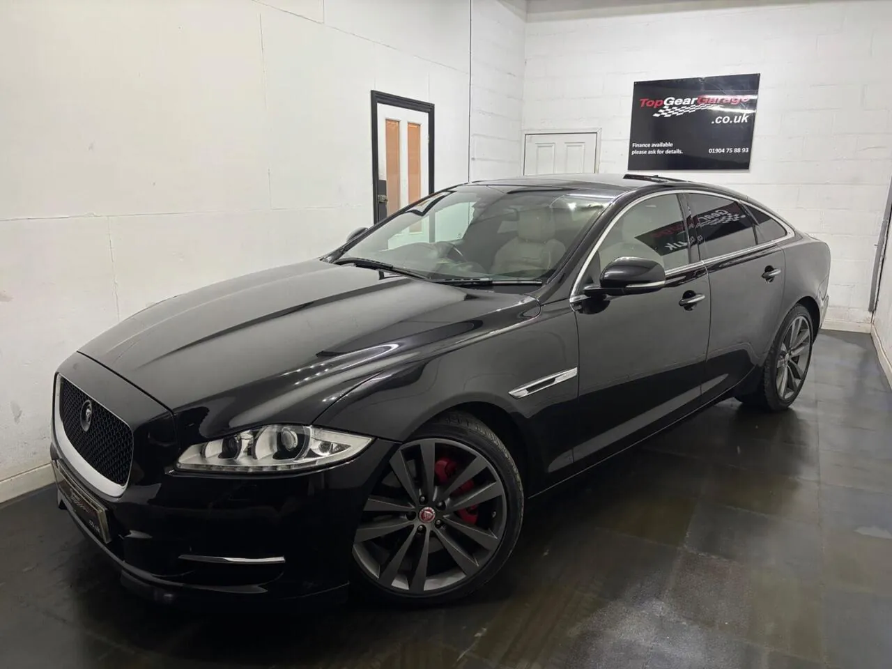 Jaguar Xj 2015 photo 2