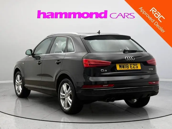 Audi Q3 2018 photo 2
