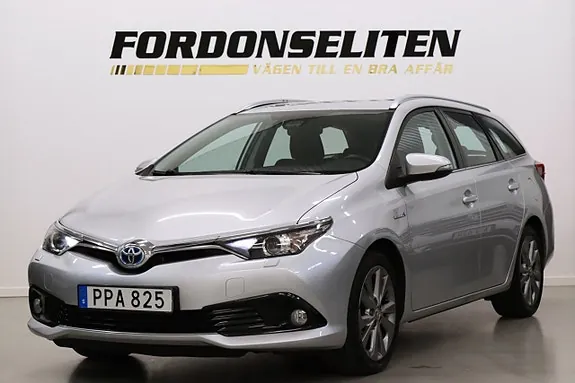 Toyota Auris 2015 photo 3