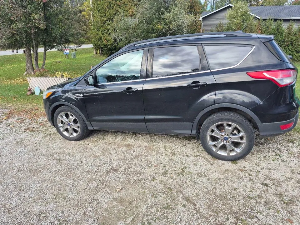Ford Escape 2014 photo 4