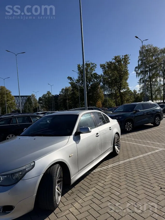 BMW E60 2007 photo 4