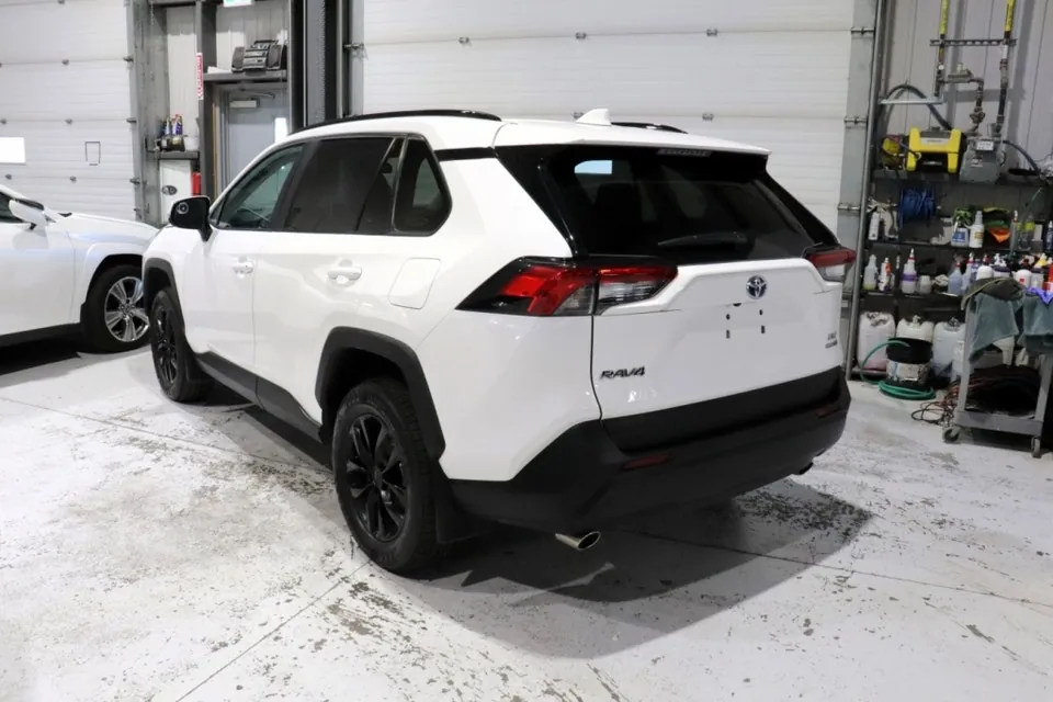 Toyota Rav4 2024 photo 2
